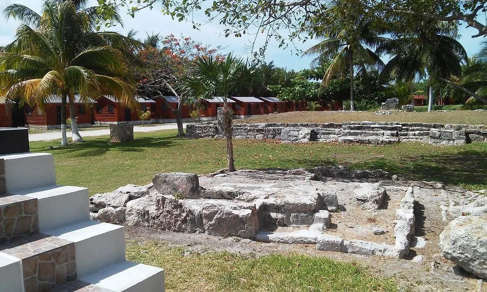 Hotel Eco-Cabanas Cancun