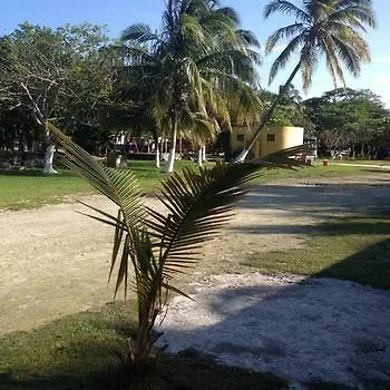 Eco-Cabanas Cancun 2*,